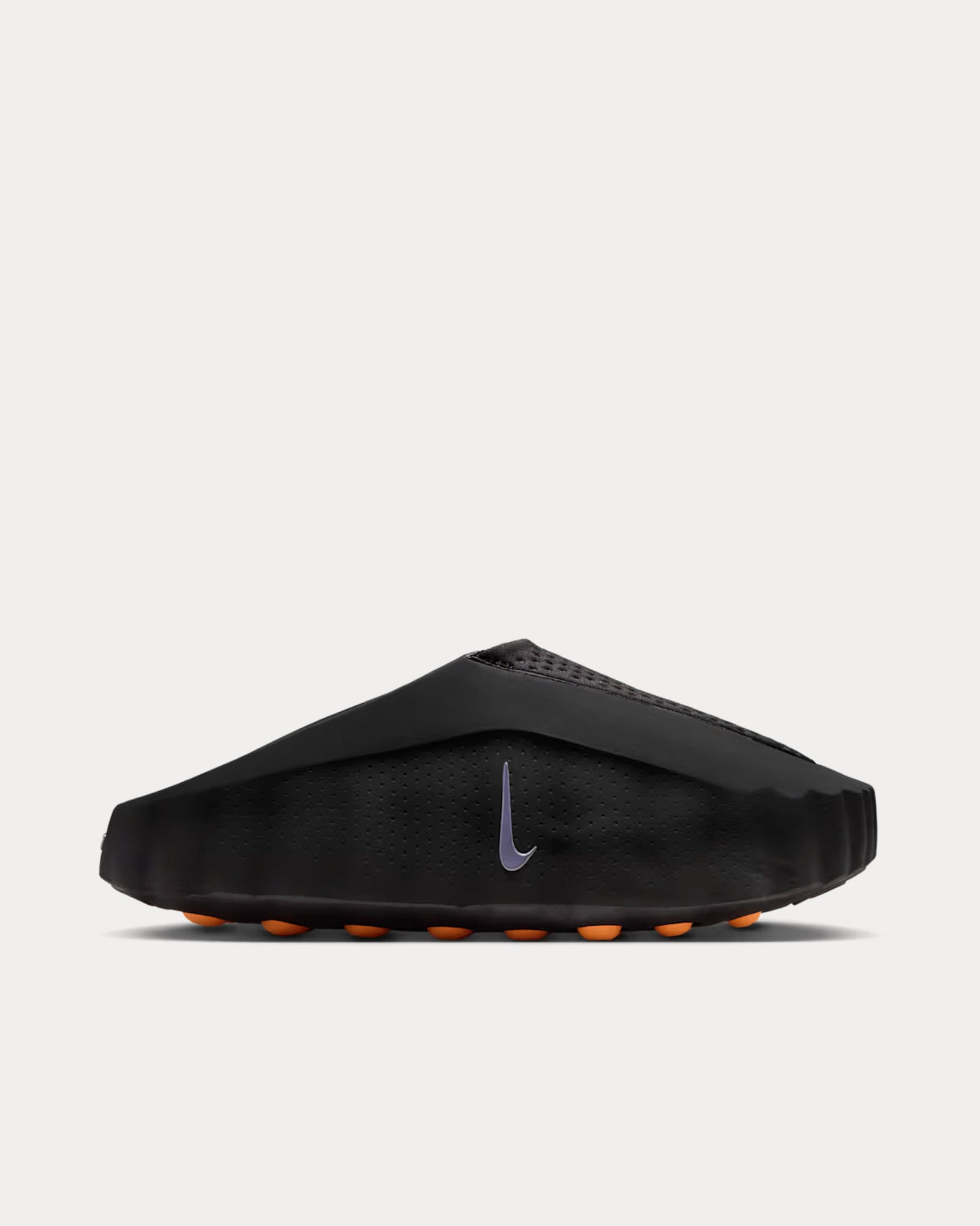 Nike Men's Mind 001 Black / Hyper Crimson / White / Chrome Mules