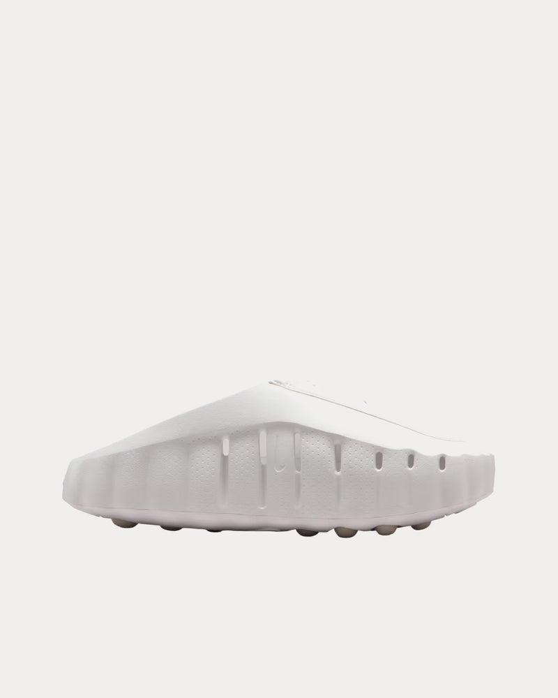 Nike Men's Mind 001 White / Metallic Silver Mules