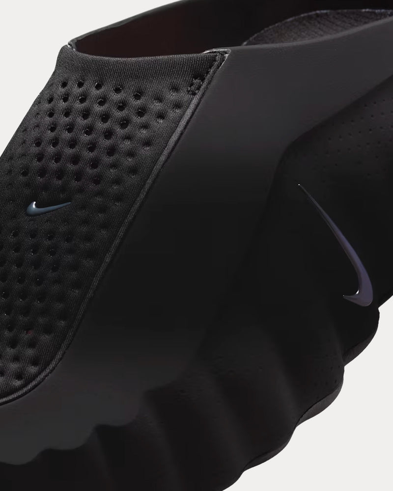 Nike Men's Mind 001 Black / Hyper Crimson / White / Chrome Mules