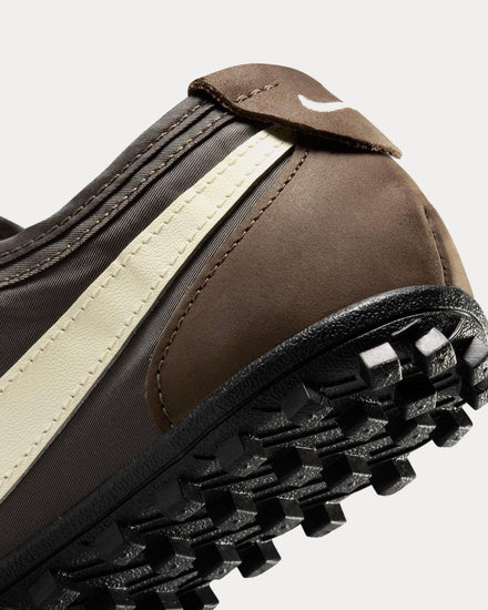 Nike Moon Shoe Baroque Brown / Cashmere Low Top Sneakers - 6