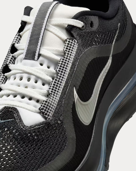 Nike Pegasus Premium Black / White Running Shoes - 5