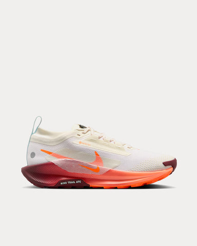 Nike Pegasus Trail 5 Gore-Tex Sail / Glacier Blue / Dark Team Red / Hyper Crimson Running Shoes