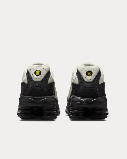Nike Shox Ride 2 Black / Phantom Low Top Sneakers - 4