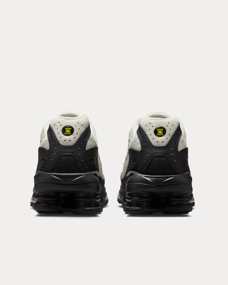 Nike Shox Ride 2 Black / Phantom Low Top Sneakers - 4