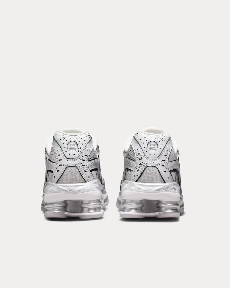 Nike Shox Ride 2 Metallic Platinum Low Top Sneakers - 4