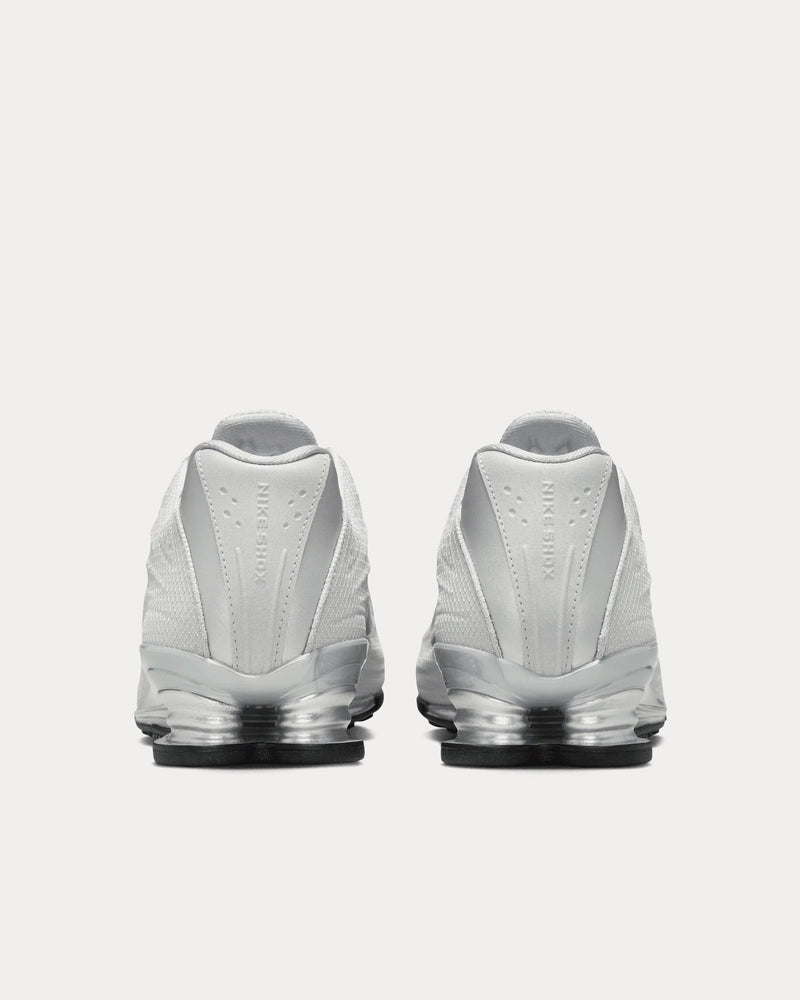 Nike Shox Z Metallic Silver Low Top Sneakers - 4