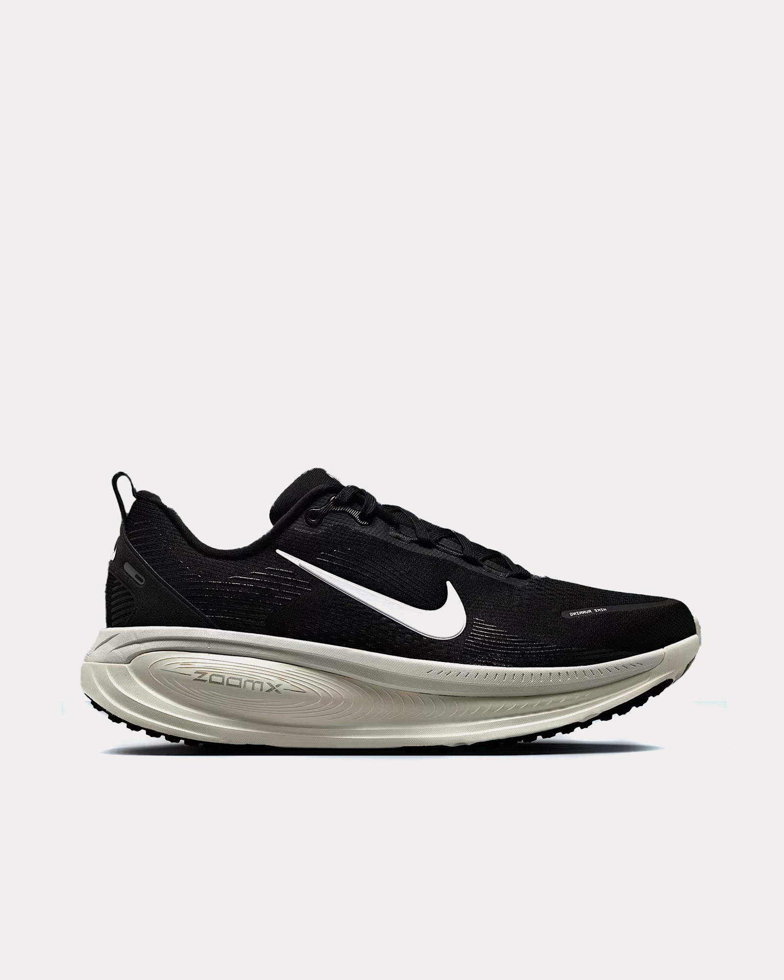 ◆Nike◆ Vomero 18 W Black Coconut Milk Light Iron Oreummit Nike Vomero 18 Black Coconut Milk Light Iron Ore Summit