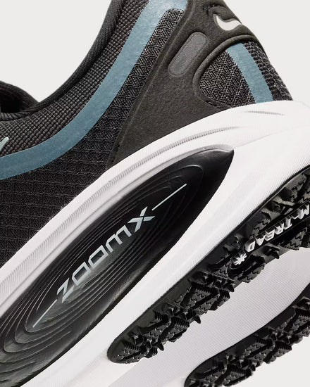 Nike Vomero 18 GORE-TEX Black / Anthracite / White / Metallic Silver Running Shoes - 5