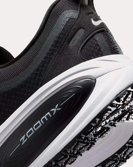 Nike Vomero 18 GORE-TEX Black / Anthracite / White / Metallic Silver Running Shoes - 5