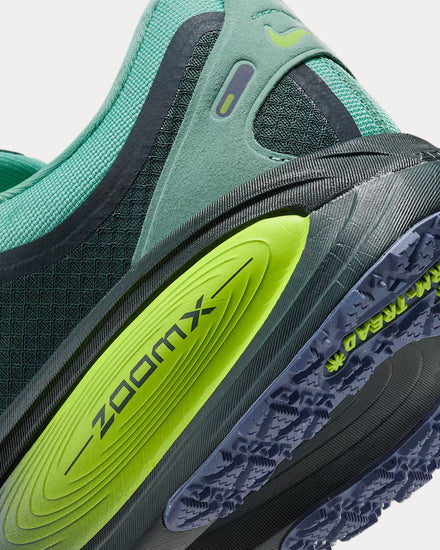 Nike Vomero 18 GORE-TEX Seaweed / Cannon / Volt / Barely Volt Running Shoes - 5