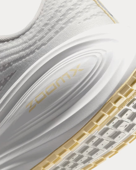 Nike Vomero Plus Photon Dust / Alabaster / Anthracite / White Running Shoes - 5