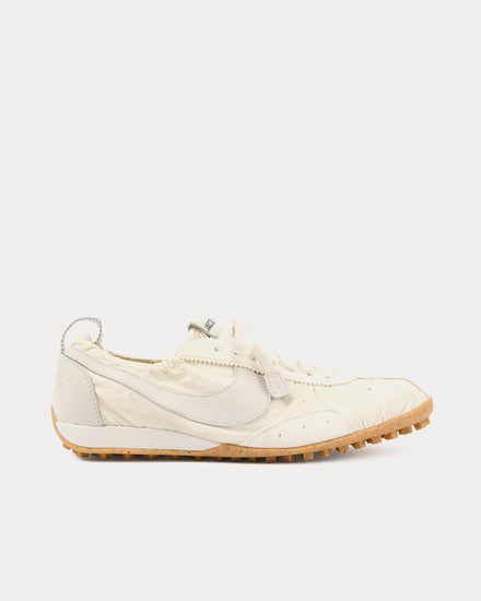 靴 Moon Shoe Jacquemus + Nike Soft Pearl Nike x Jacquemus Unisex Moon Shoe Soft Pearl / Sail Low Top Sneakers