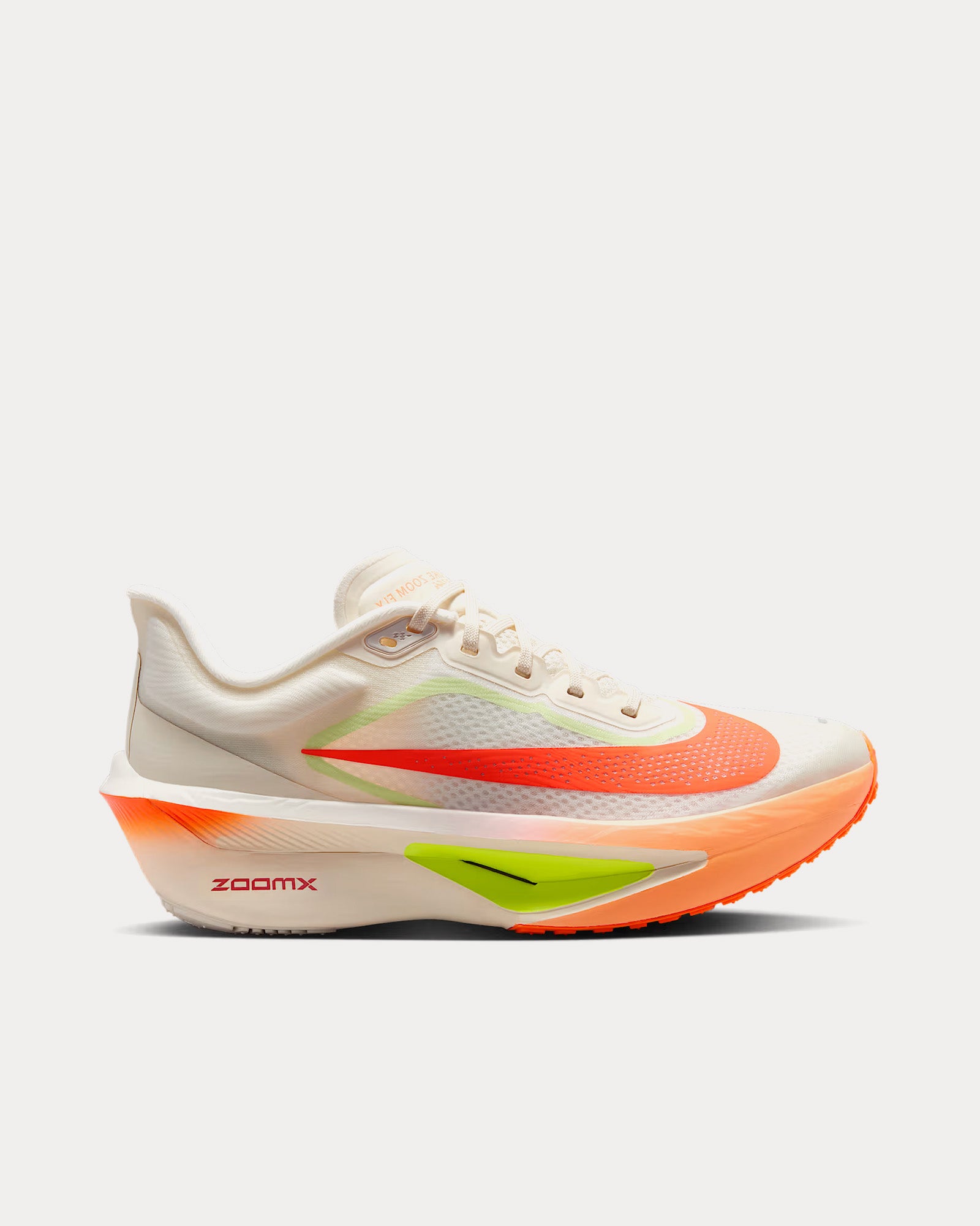 zoom fly white volt