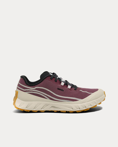 Norda 002 Amaranth Running Shoes