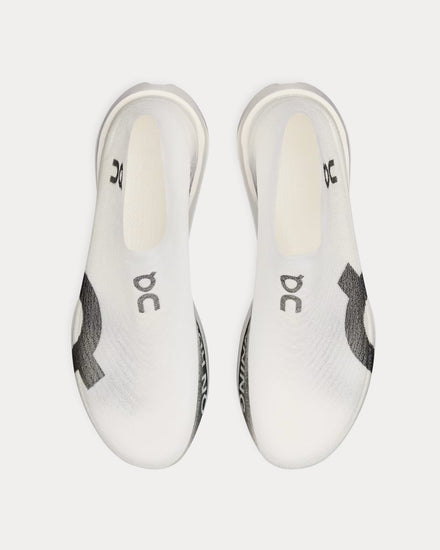 On Running LightSpray Cloudboom Strike White / Black Running Shoes - 2