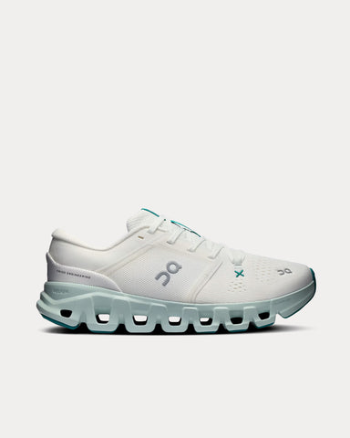 On Running Cloud X 5 Ivory / Surf Low Top Sneakers