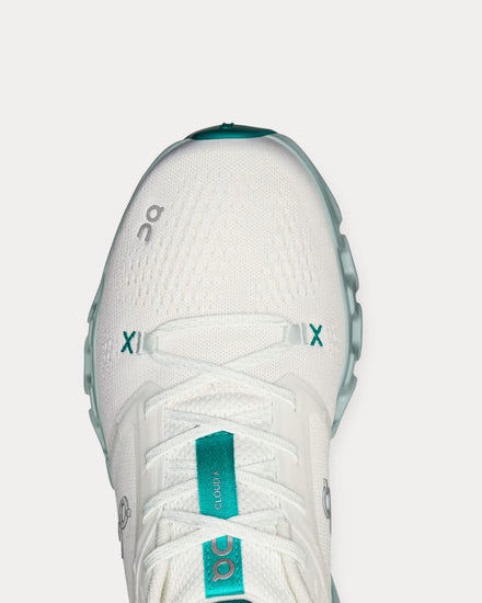 On Running Cloud X 5 Ivory / Surf Low Top Sneakers - 6