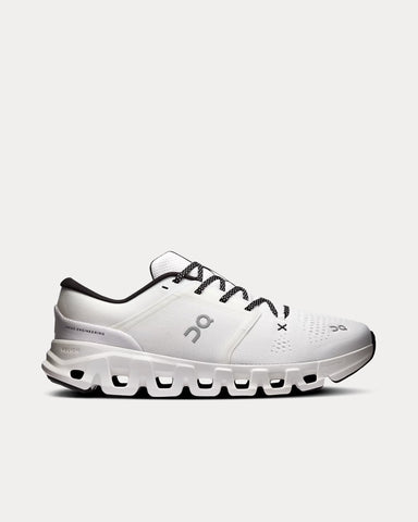 On Running Cloud X 5 White / Black Low Top Sneakers