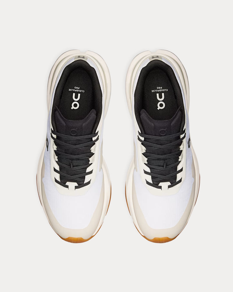 On Running Cloudpulse Pro White / Black Gym Shoes - 2