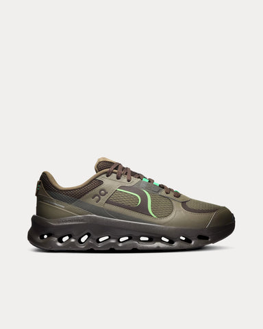 On Running Cloudtilt Arc Bark / Sable Low Top Sneakers
