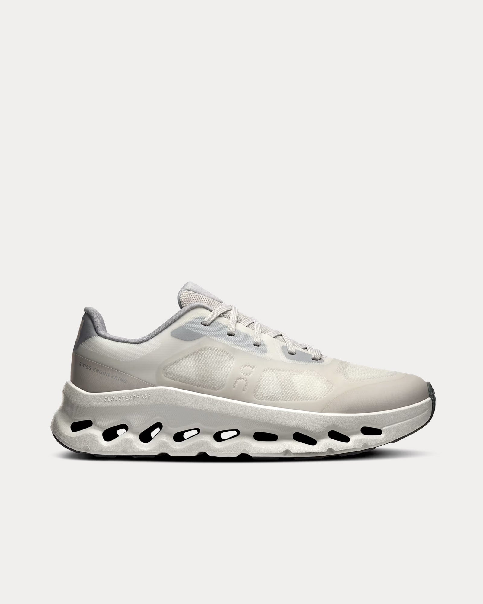 On Running Men's Cloudtilt Remix Alloy / Ivory Low Top Sneakers & Trainers