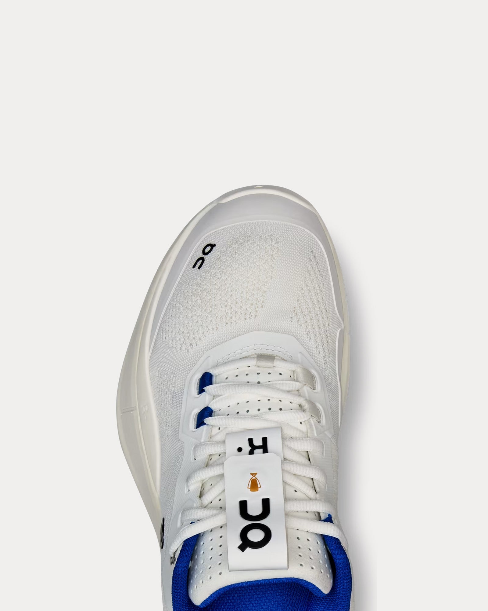 On Running - Roger Pro LC White / Black Low Top Sneakers