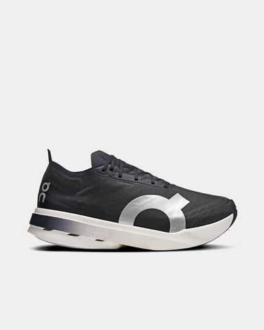 On Running Cloudboom Strike Black / White Running Shoes
