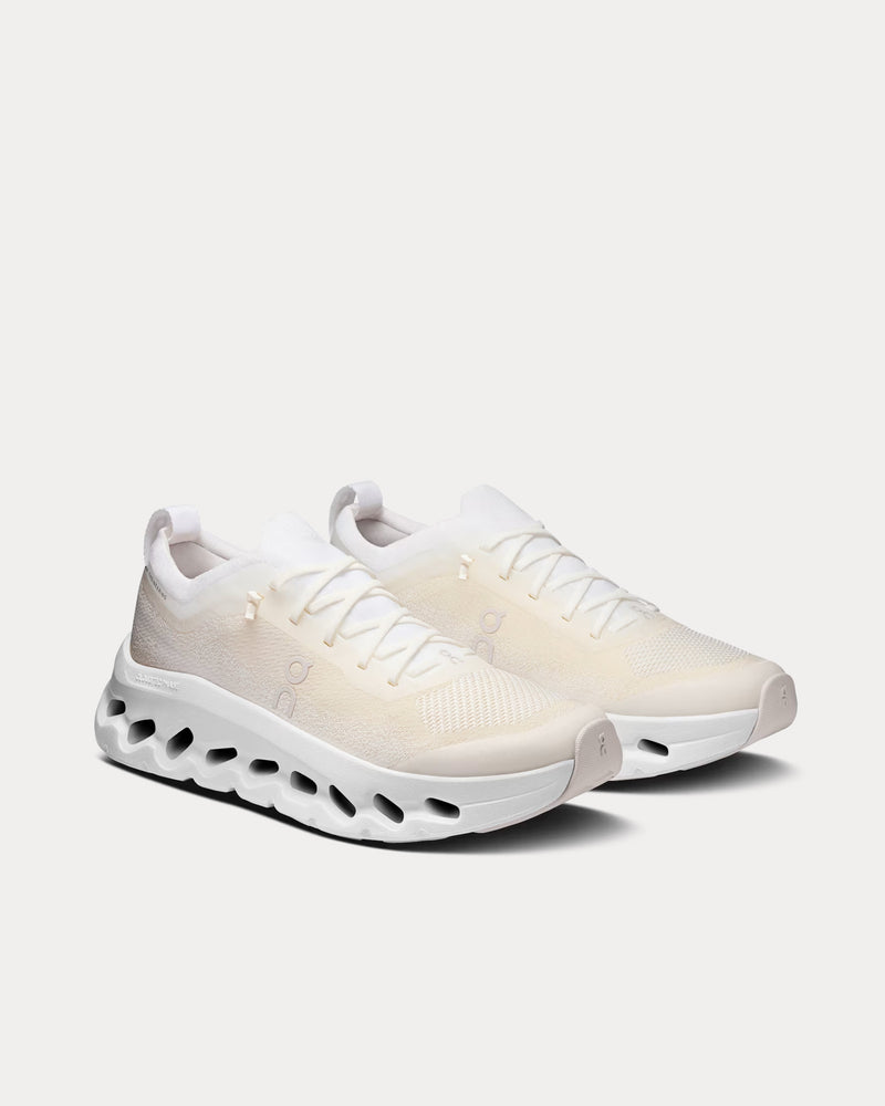On Running Cloudtilt Moon White / Frost Low Top Sneakers - 3
