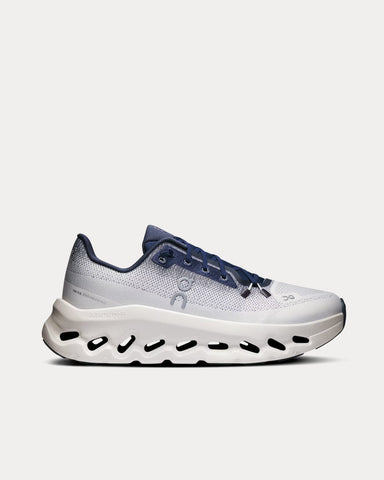 On Running Cloudtilt Midnight / Ice Low Top Sneakers