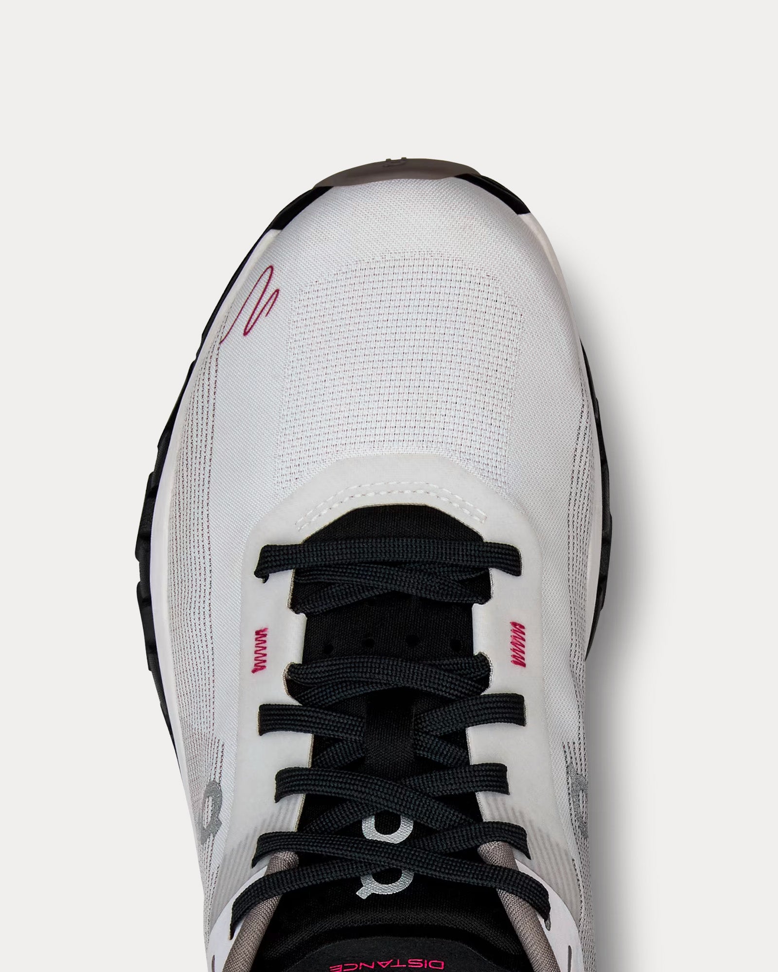 On Running x Distance - Cloudflow 4 White / Black Running Shoes