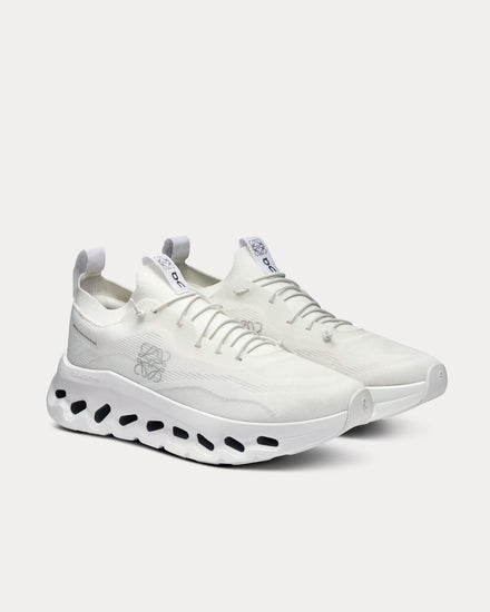 On LOEWE Cloudtilt　ロエベ×オン white On Running x Loewe Cloudtilt 