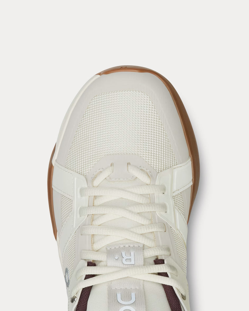 On Running x atmos The Roger Clubhouse Pro Ivory / Pearl Low Top Sneakers - 6