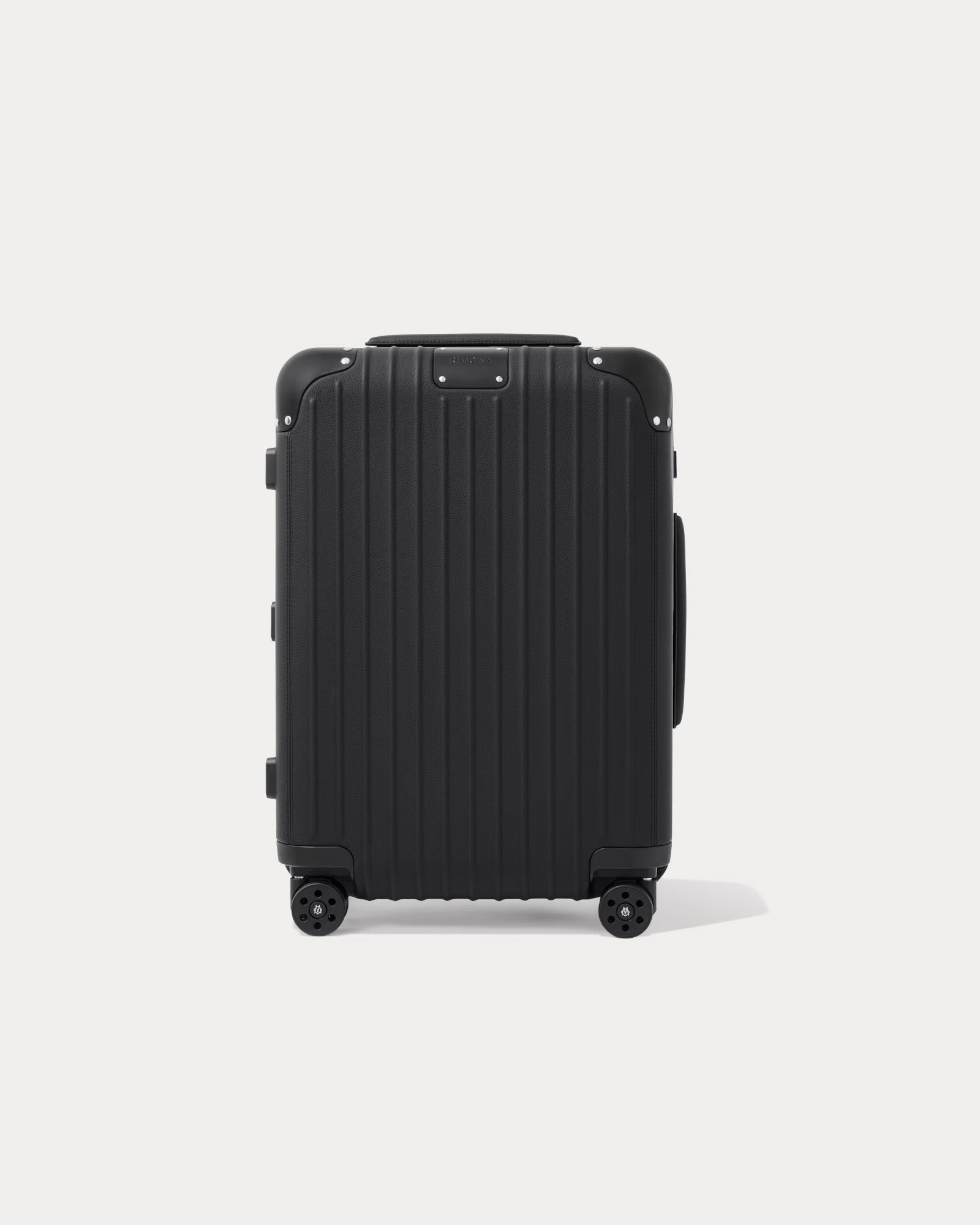 rimowa-distinct-cabin-black-