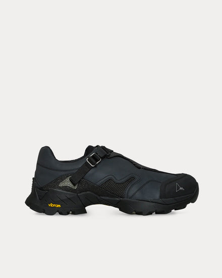 靴 ROA Hiking Minaar 43 ROA Hiking Minaar in Black | FWRD