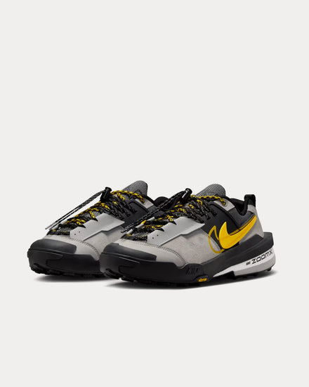 Nike x Sacai Zegamadome Matte Silver / Tour Yellow / Black Low Top Sneakers - 2