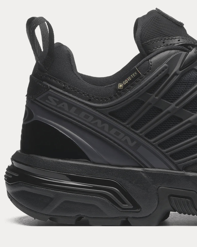 Salomon ACS Pro Gore-Tex Black / Black Low Top Sneakers - 5