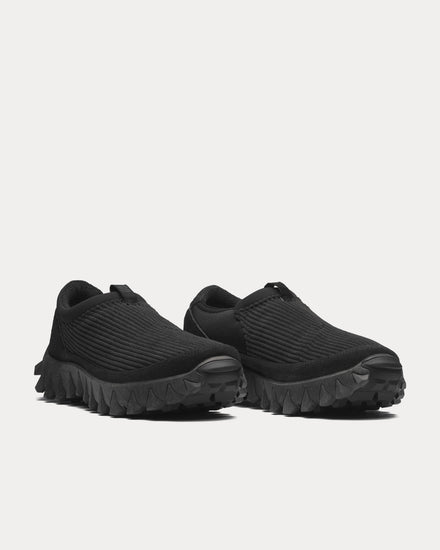 Salomon Snowclog Corduroy Black / Black / Black Slip On Sneakers - 3