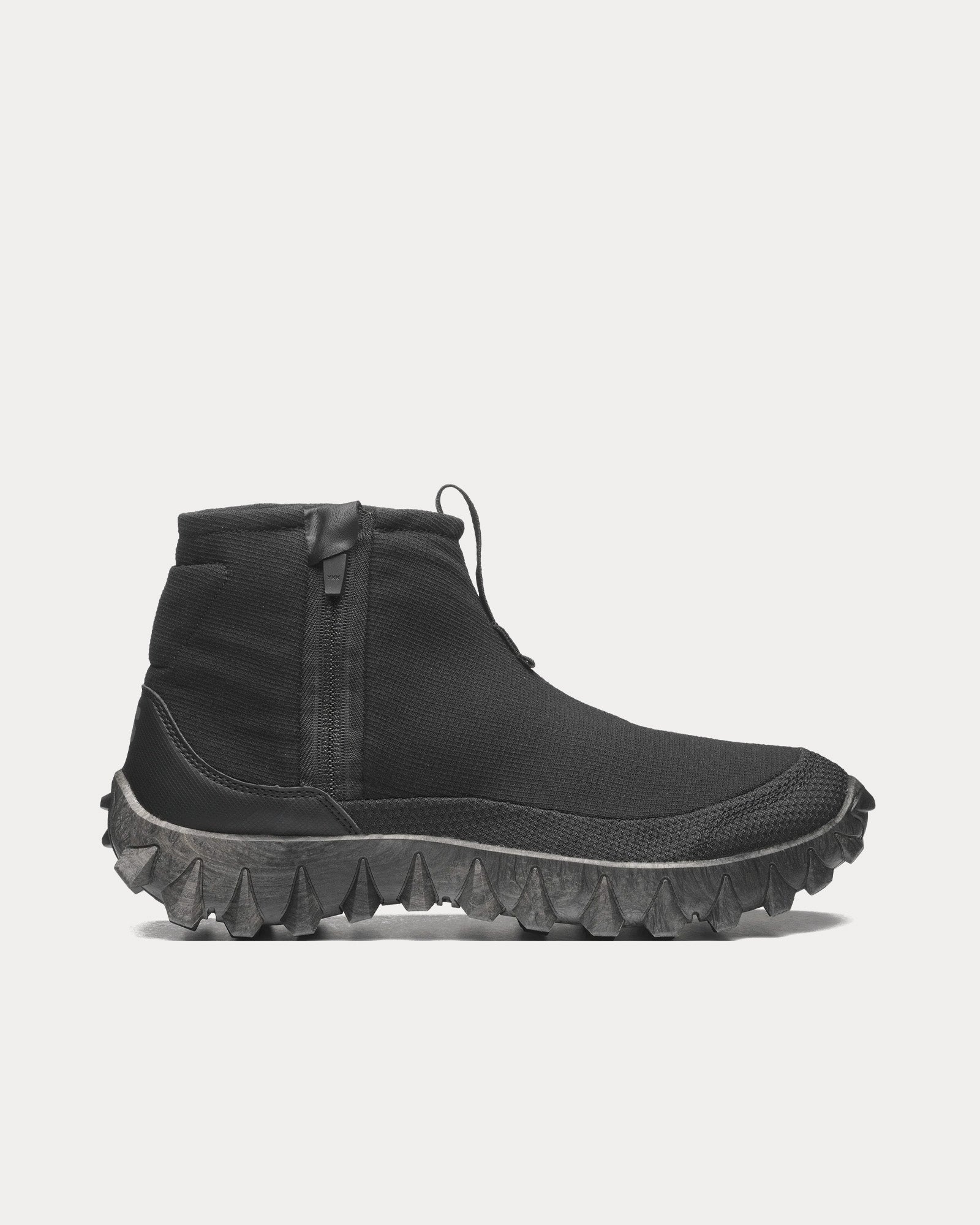 Salomon Unisex Snowclog Mid Black Slip On Sneakers
