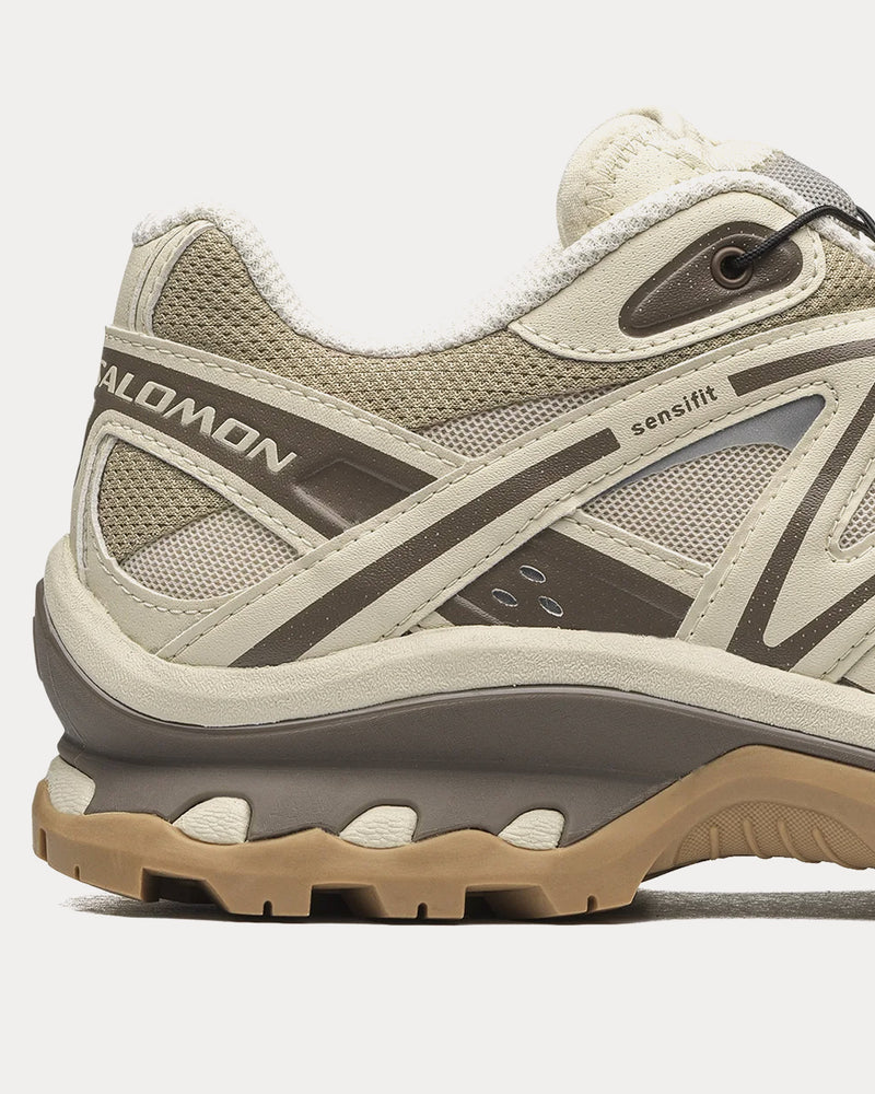 Salomon Unisex XT-Quest Almond Milk / Falcon / White Pepper Low