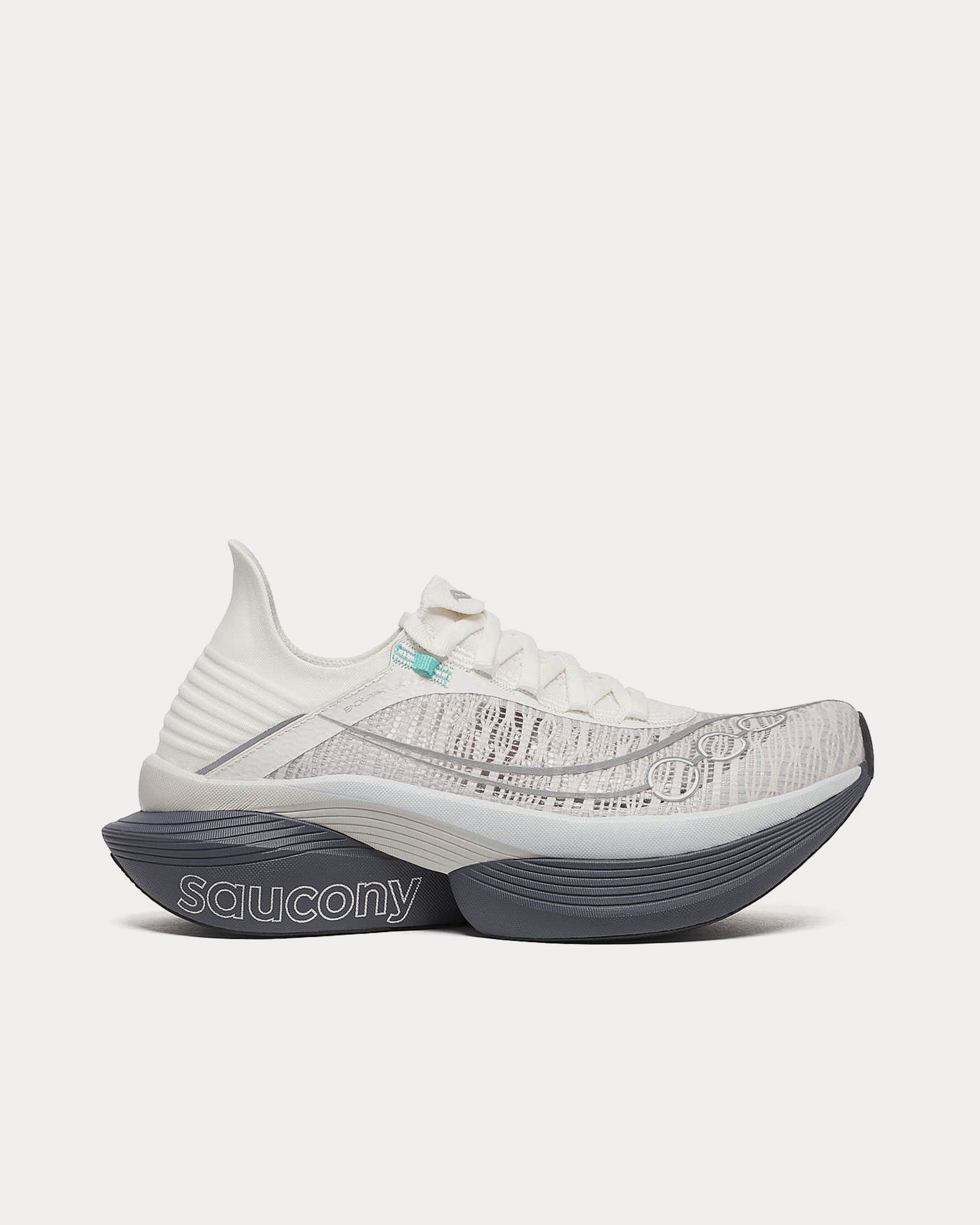 saucony-Endorphin-Elite-2-fog-