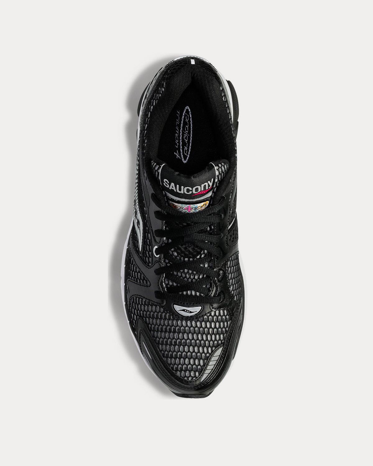 Saucony - ProGrid Triumph 4 Black Low Top Sneakers