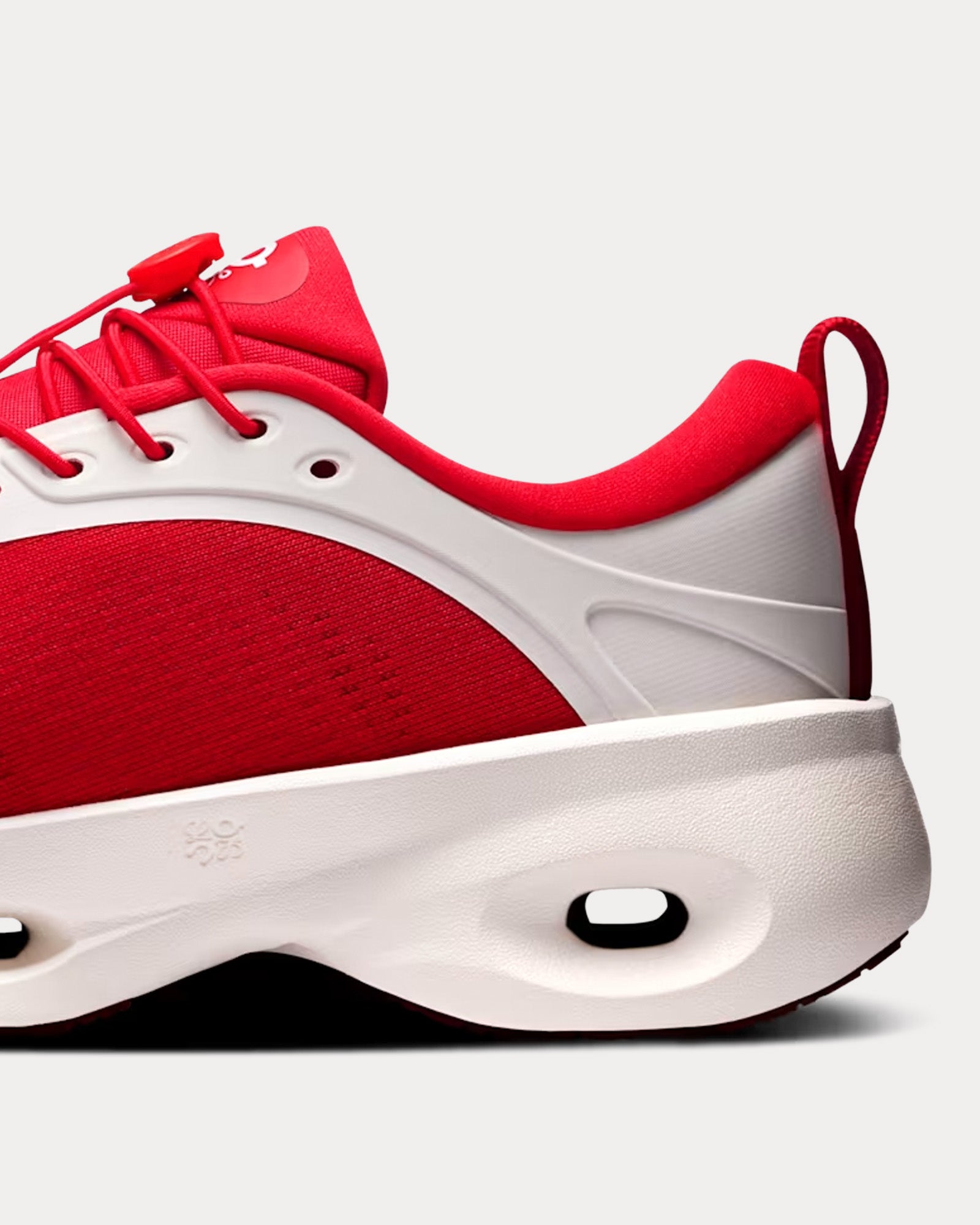 Red Eggshell On Running x Loewe Men's Cloudsolo Red / Eggshell Low Top Sneakers