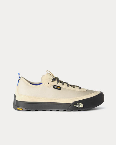 The North Face Clyffe Desert Stone / Summit Gold Low Top Sneakers