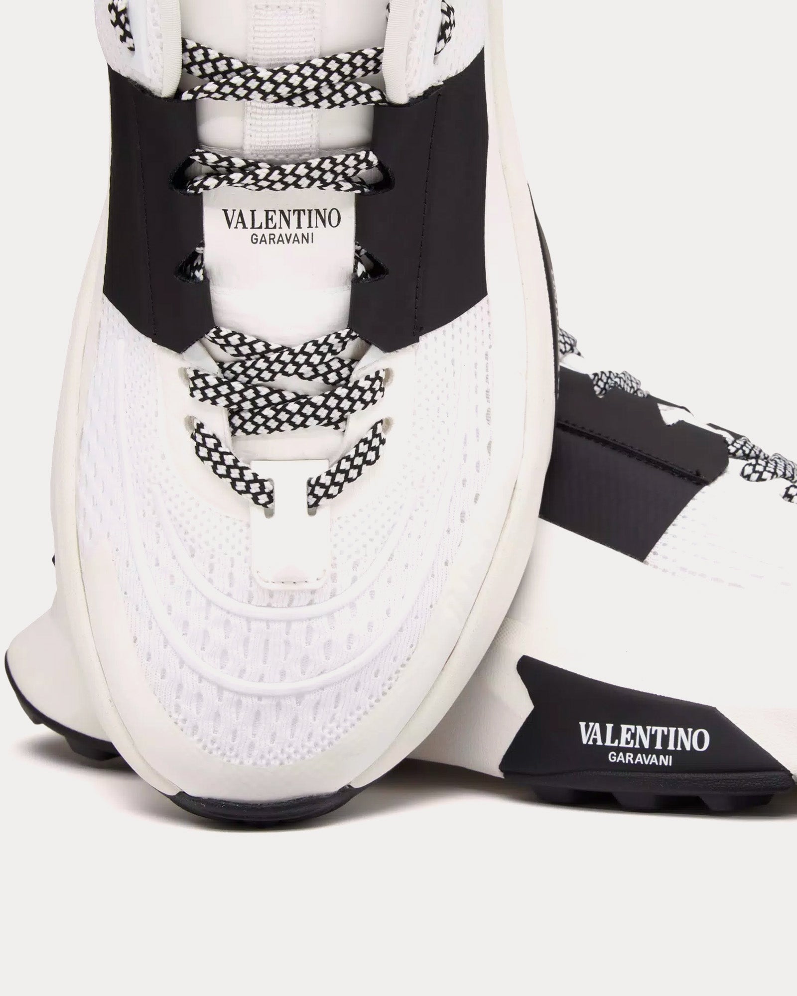 Valentino - True Act Mesh & Rubberised Fabric White / Black Low Top Sneakers