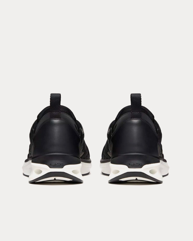 Valentino Garavani Men 'Easyjog' Multicolor Low Top Sneakers With Vlogo Detail In Tech Fabrics Man