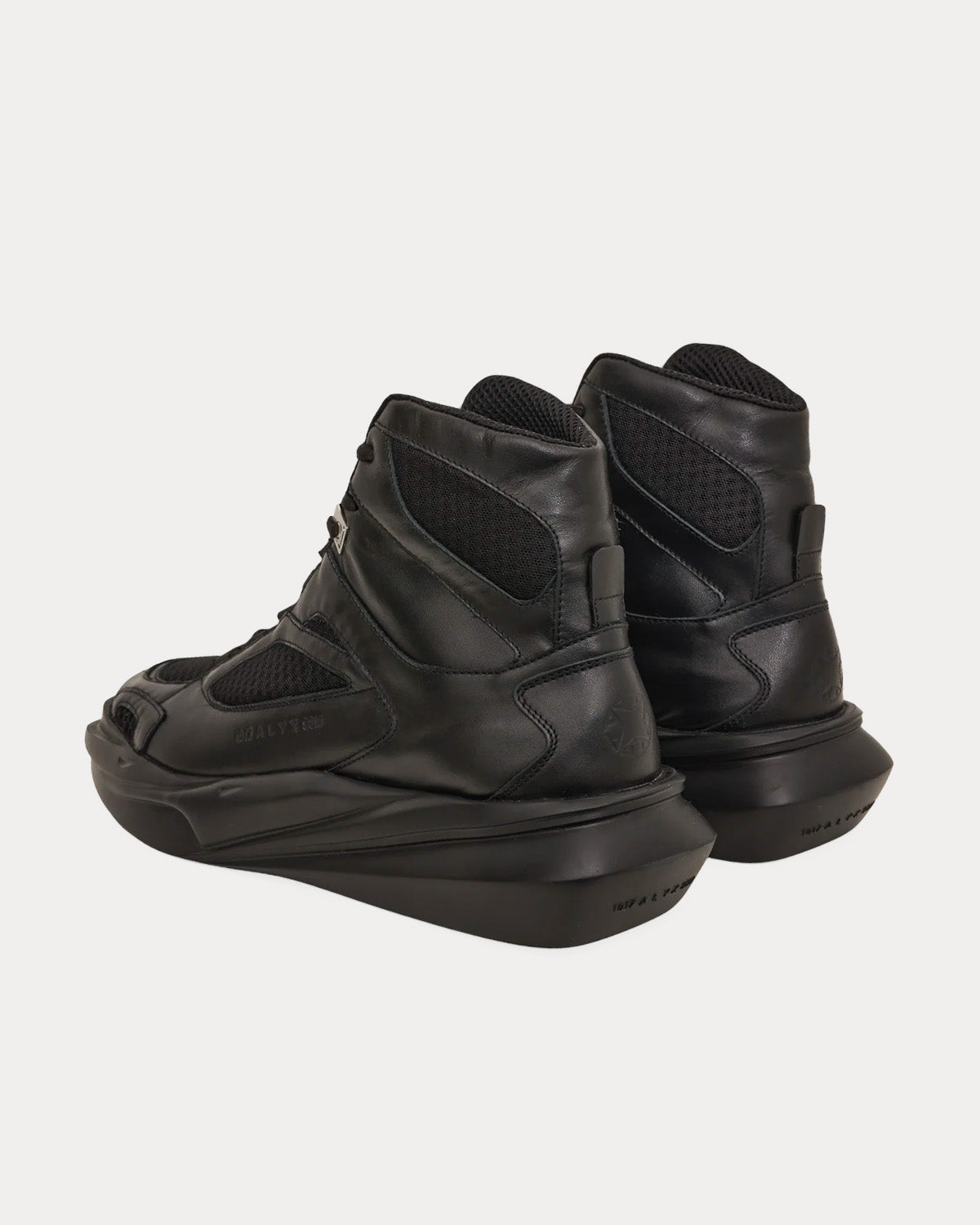 1017 ALYX 9SM - Mono Hiking Boot Black High Top Sneakers