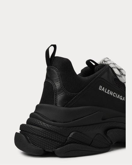 Balenciaga Triple S Mesh, Nubuck and Leather  Black low top sneakers - 4