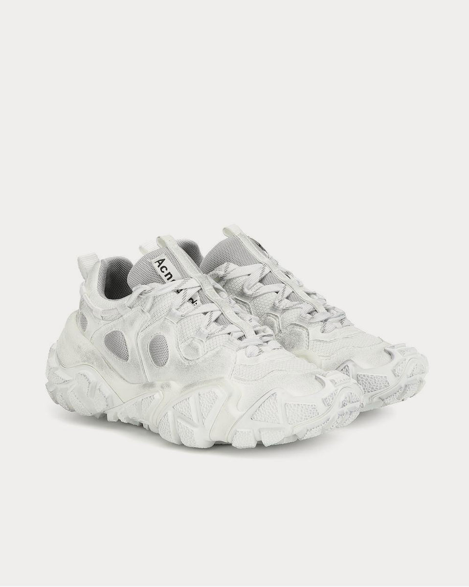 Acne Studios Bolzter W Tumbled rubber Low Top Sneakers - Sneak in 