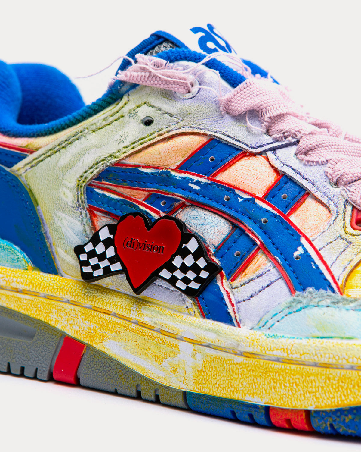 EX89 Rainbow Pink Blue Low Top Sneakers