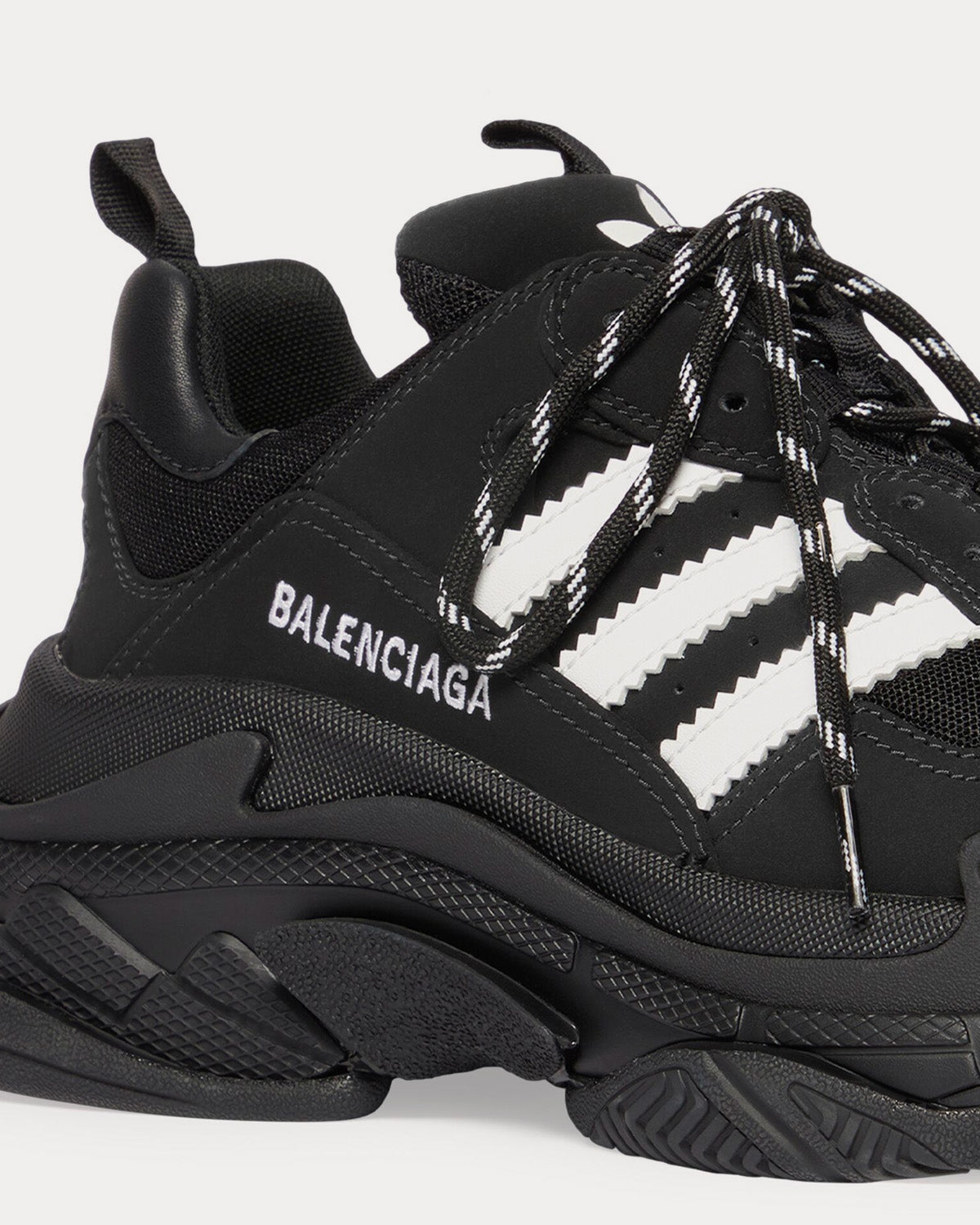 Balenciaga x Adidas - Triple S Black / White Low Top Sneakers